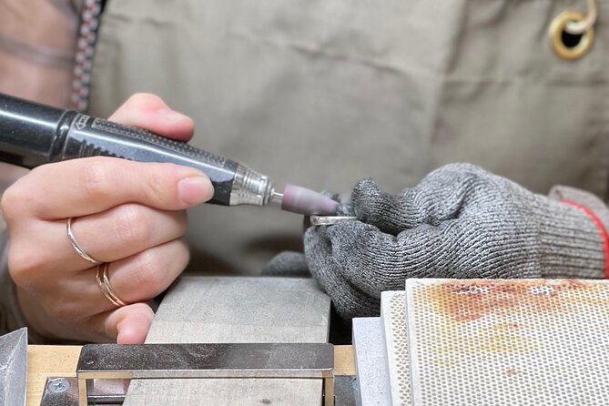Private Handmade Ring Workshop Activity in Tokyo Shibuya - The final polishing makes the difference