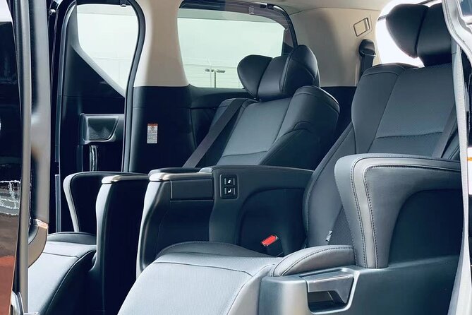 Private Haneda Airport (HND) to Central Tokyo City Transfer - Group size, bags, and vehicle choice