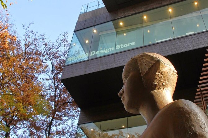 Private Harajuku Omotesando Architecture Walking Tour - Backstreets reveal a different side of Harajuku