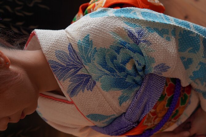 Private Kimono and tea ceremony at local home near Tokyo Disney - Timing for one person, couples, and small groups