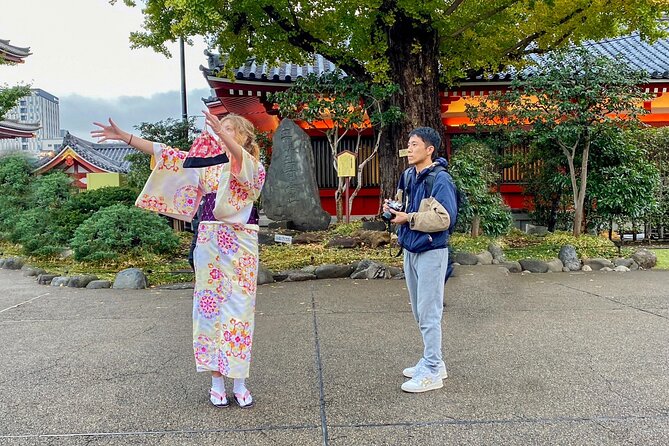 Private Kimono photo shooting tour in ancient city Kamakura - Meeting Shuhei and Getting Ready Near the Station