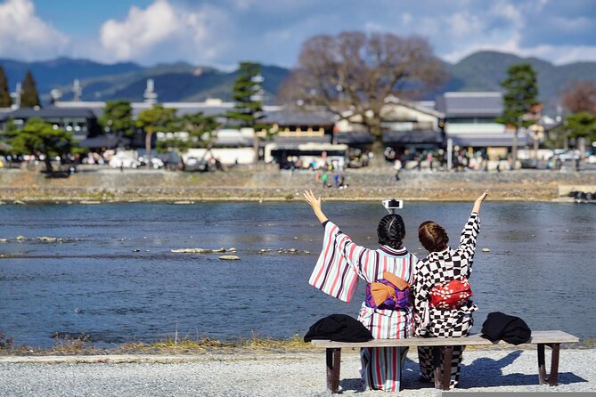 Private Memorable Tokyo Tour with English Speaking Driver - Senso-ji gives you Tokyo’s classic temple scene