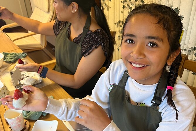 Private Mochi Sweets Making class near Shibuya area - Shaping dango and learning what mochi means in Japan