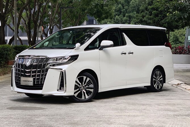 Private Mount Fuji and Hakone City Tour In luxury car from Tokyo - Fuji Safari Park changes the pace