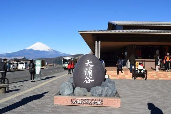 Private Mount Fuji Tour in Luxury Vehicle with English Guide - The Lawson convenience store photo stop