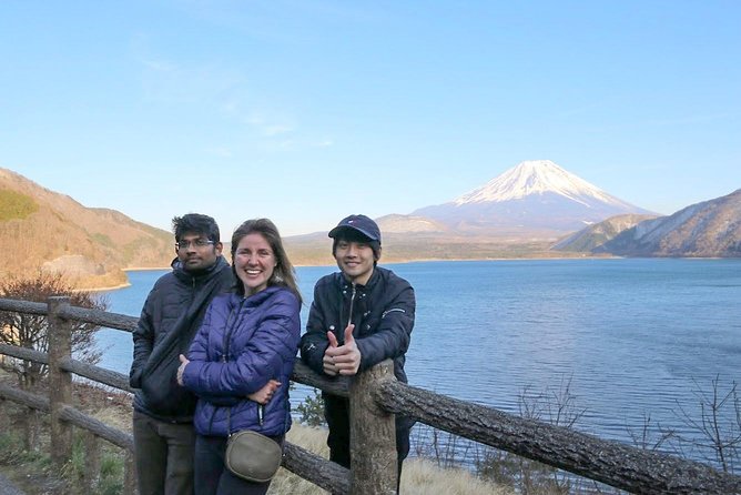 Private Mt Fuji Tour from Tokyo: Scenic BBQ and Hidden Gems - Lake Motosu and the BBQ lunch