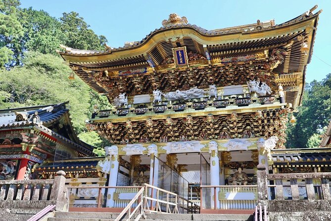 Private Nikko Early Morning Tour with English-Speaking Guide - Finding quiet at Futarasan Shrine