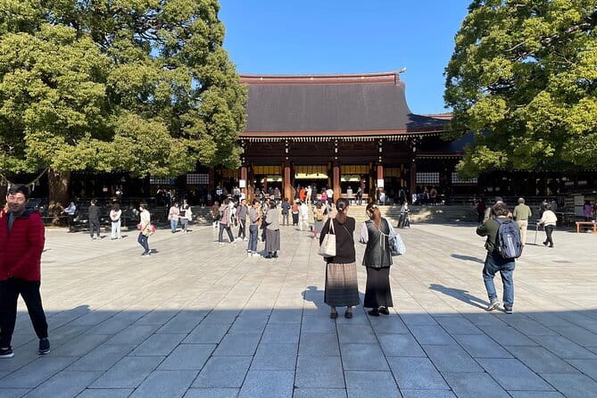 Private Tokyo Tour with Local Guide - Walking and subway travel are part of the lesson