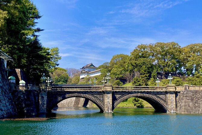 Private Tour - History, Art and Nature at the Imperial Palace - Starting at Tokyo Station’s Marunouchi square