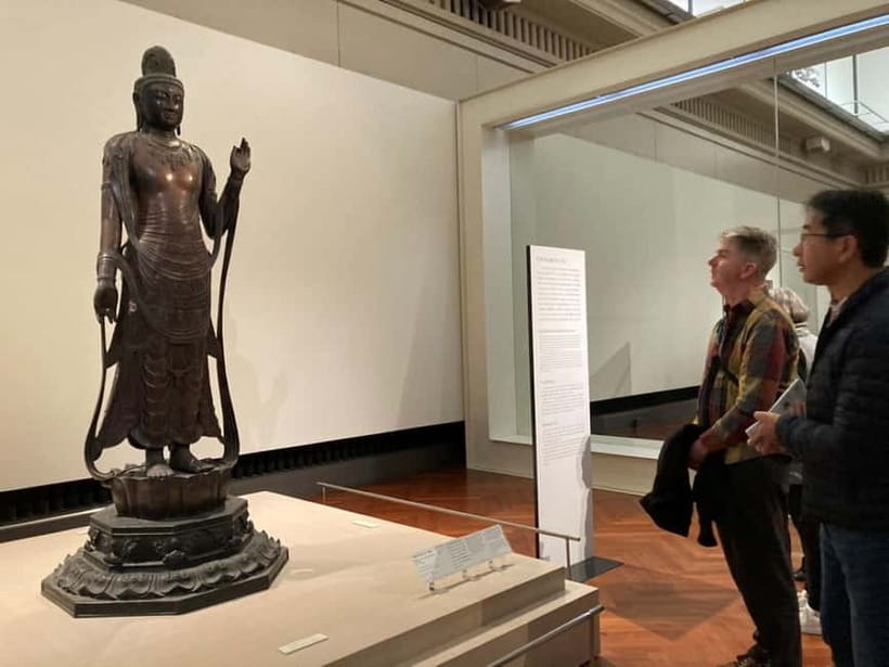 Private Tour Through the Tokyo National Museum & Ukiyo-e - Meeting your guide outside Ueno Park