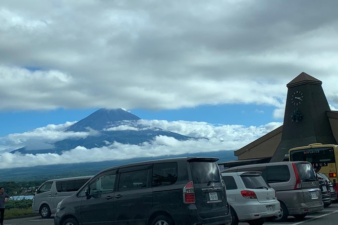 Private Tour to Mt. Fuji and Hakone (Fully Licenced Operator) - Mt. Fuji 5th Station: the highest practical road stop