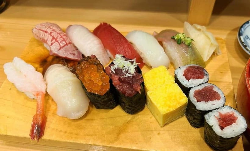 Private Toyosu & Tsukiji Market Adventure with Tuna Auction - What the private format adds