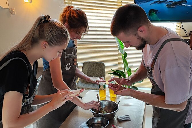 Ramen & Dumpling Cooking in Tokyo with Chef/Vegan possible - What the $102.41 price includes in practical terms