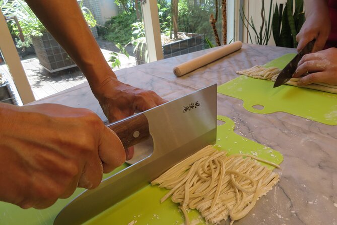 Ramen Making from Scratch with Tokyo Mom(Vegan Option Available) - Aki’s teaching style and the small-group advantage