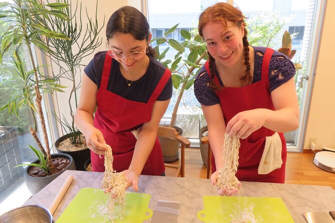 Ramen Making from Scratch with Tokyo Mom(Vegan Option Available) - Who should book this experience?
