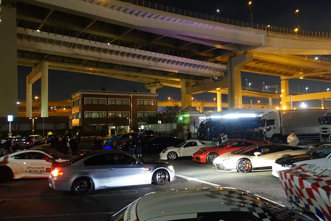 Real Tokyo Runner Club : Daikoku Car Meet Night Tour with JDM Car - The guides make the difference