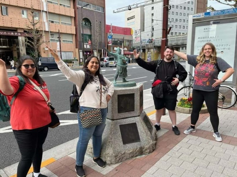 Ryogoku: Sumo Town Guided Walking Tour with Lunch - Chanko-nabe lunch at Hana no Mai