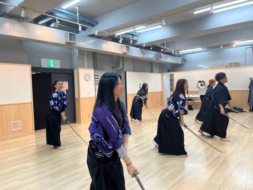 SAMURAI EXPERIENCE in Tokyo(Harajuku)【SAMURAI've】 - First lesson: samurai manners and Reigi sahou