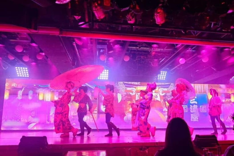 Samurai themed Entertainment show in Shinjuku - Is the spectacle authentic Japanese culture?