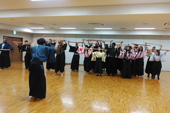 Samurai Training Tokyo Asakusa - Greetings, sword drawing, and the first movements