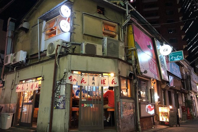 Sangenjaya Back Alleys Private Food and Drink Tour - Simon’s role and the private-tour advantage