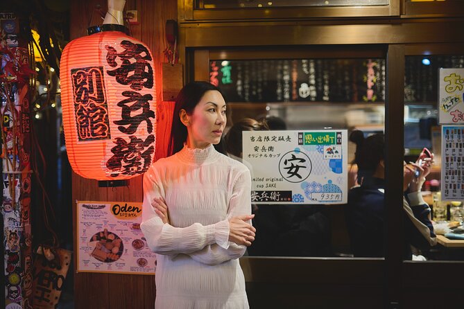 Shibuya and Shinjuku Photography Experience - Old Tokyo atmosphere in the narrow alleys