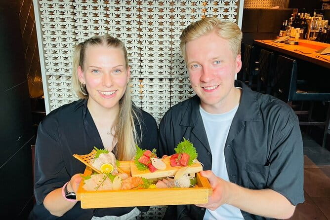 Shibuya food tour led by popular YouTuber guide - Who will enjoy this Shibuya meal most