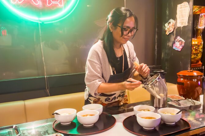 Shibuya: Ramen Dojo Tokyo | Make All 3 (Tonkotsu/Shoyu/Miso) - Finishing the chicken and preparing three soup bases