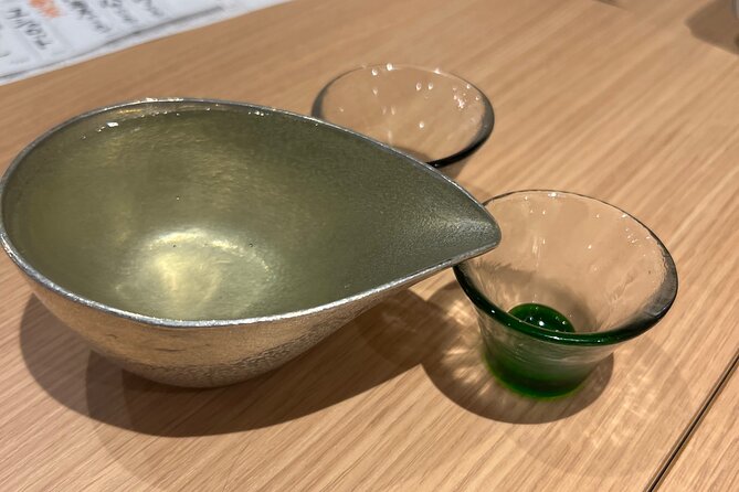 Shinjuku: Food Tour – 15 Dishes at 4 Eateries - Kabukicho: food beneath Tokyo’s neon