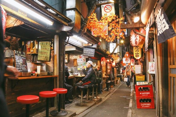 Shinjuku: Golden Gai Food Tour - Shinjuku’s post-war story in the streets