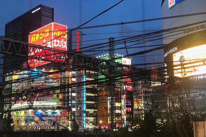 Shinjuku: Golden Gai Food Tour - Entering Golden Gai, one tiny bar at a time