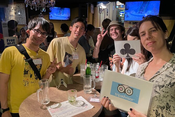 Shinjuku Locals &Traveller Meet&Drink Experience Solo going Party - Smoking, food, and the pub setting