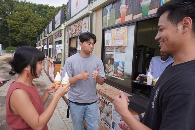 Shinjuku: Private Bar Hopping - Golden Gai and a sweet break between drinks