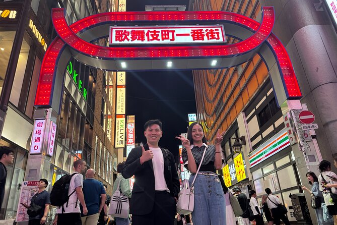 Shinjuku Underground Nightlife Tour: Izakaya Food & Bar Hopping - Golden Gai: a final drink in tiny bars