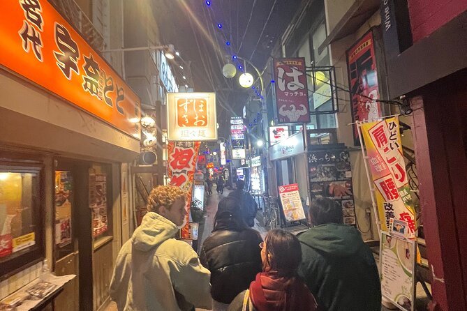 Solo Travelers Unite in Tokyo - One hour of karaoke with Taira
