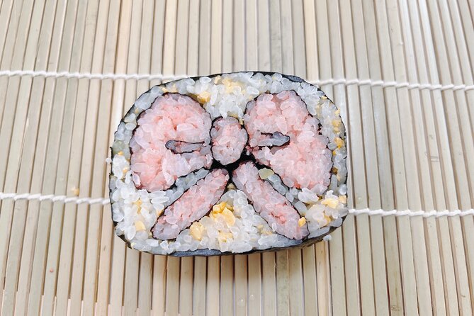 Special sushi rolls only available in Japan Making Experience - The location question: Shinkashiwa or Tokyo