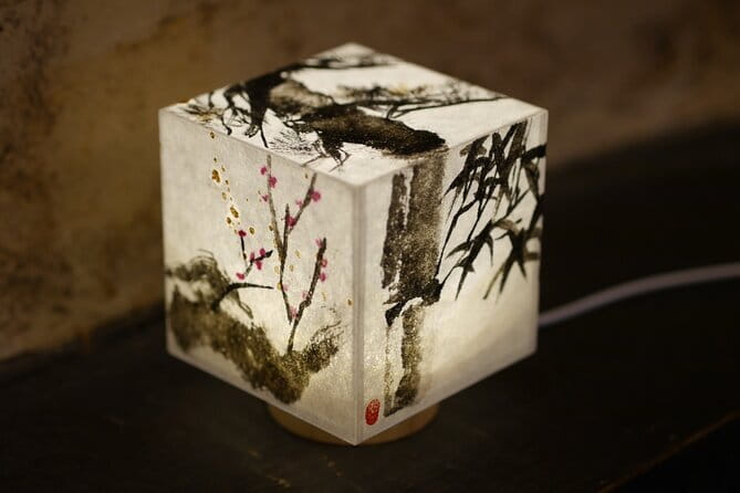 Sumi-e Ink Painting Suiboku-Ga Workshop in a Japanese Teahouse - Meeting Rensui in a Tsukiji teahouse