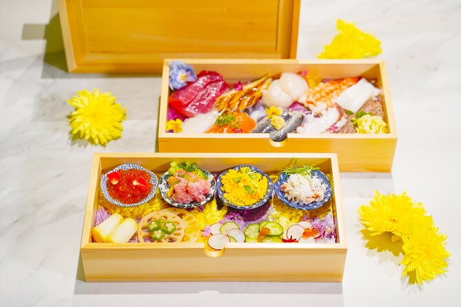 Sushi Making Experience in Shinjuku【Temari】 - The demonstration is short and practical