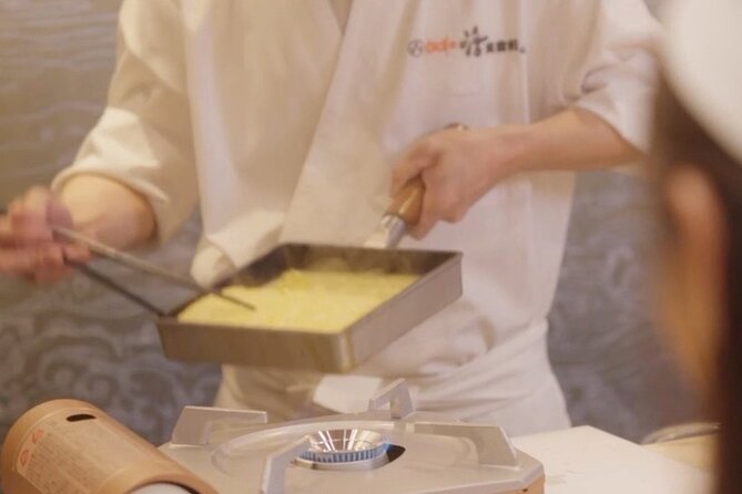 Sushi-Making in Nakameguro, Tokyo with a Professional Chef - Watching tamagoyaki being made