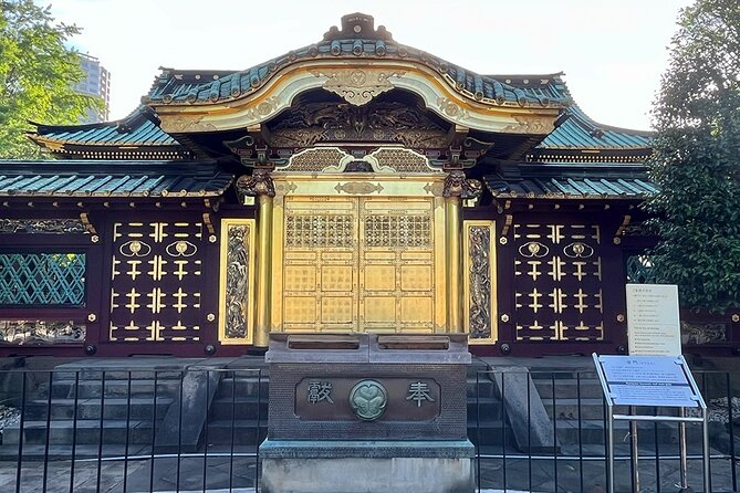Tailored Tokyo private Tour with a Local Guide (10:00〜) - Ameyoko for street food and an easy lunch
