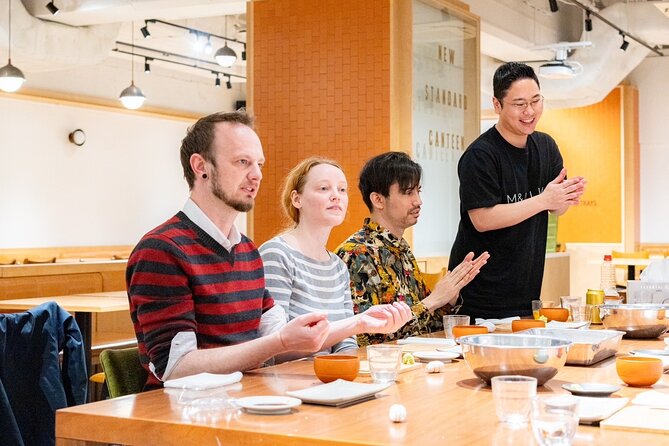 Taisho Sushi Making Class in Tokyo - Learning sushi in Kōjimachi