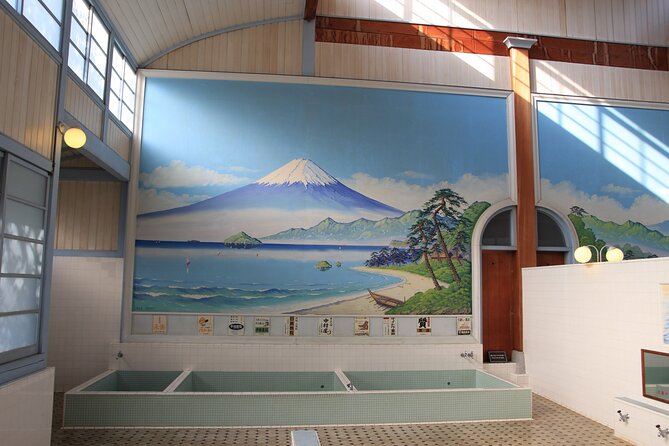 Tattoo-friendly open-air Onsen & drink - Meeting Alisa near Oshiage