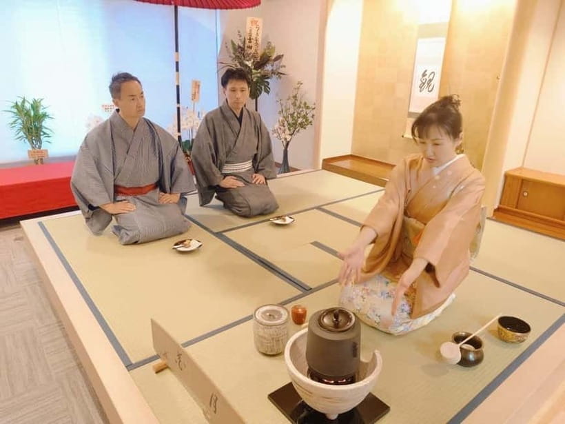 Tea ceremony experience in Japanese-style room 60min - Who will enjoy this experience most