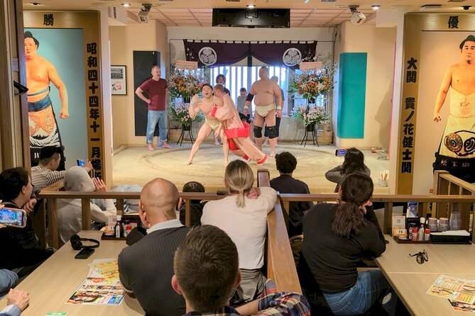 The SUMO Show & Experience with Hot pot lunch - The padded 160-kilogram challenge
