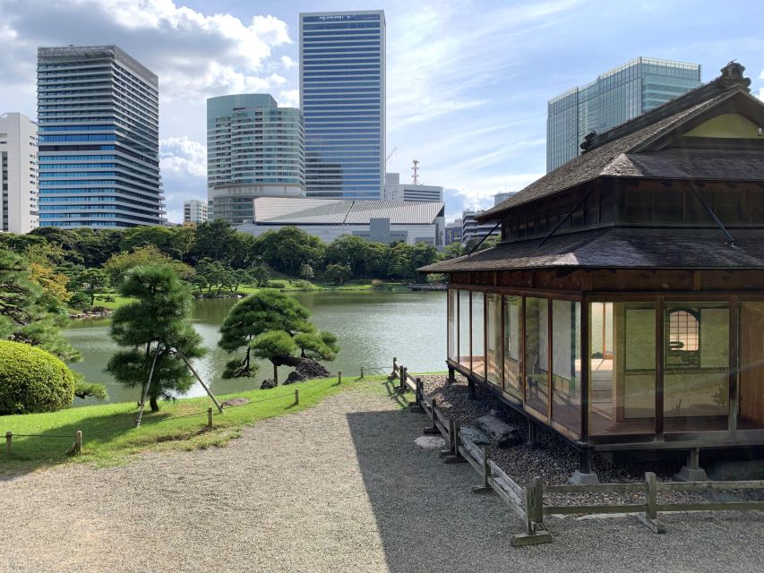Tokyo: 1-Day Tokyo Private Tailor-made Tour - Riding Tokyo’s public trains with a local guide
