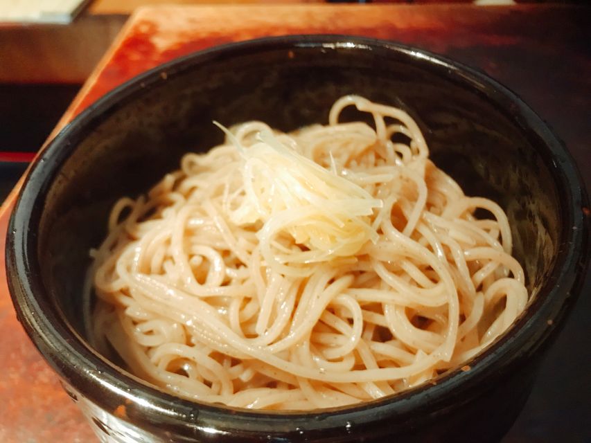 Tokyo: 2-Hour Asakusa Food Hunt & Cultural Tour - Why the small group changes the experience