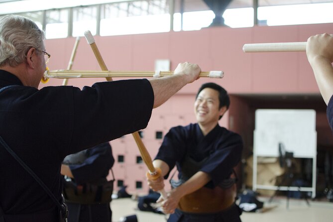 Tokyo 2-Hour Genuine Samurai Experience: Kendo in Japan - Putting on keikogi, hakama, and bogu