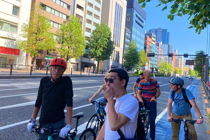 Tokyo: 3-Hour Bike/E-Bike Tour of the City's Highlights - Olympic Tokyo, Aoyama, and Cat Street
