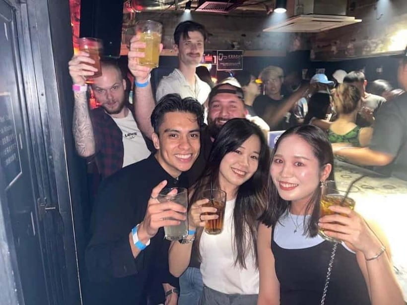 Tokyo: 3 Hours Pub Crawl Welcome Guided Tour in Shibuya