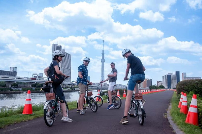 Tokyo: 3h Private E-bike Tours, Starting at Your Hotel - The guide makes the private format worthwhile